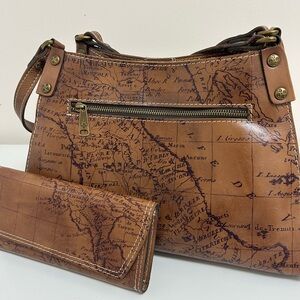 Patricia Nash tan leather shoulder handbag with Matching Wallet